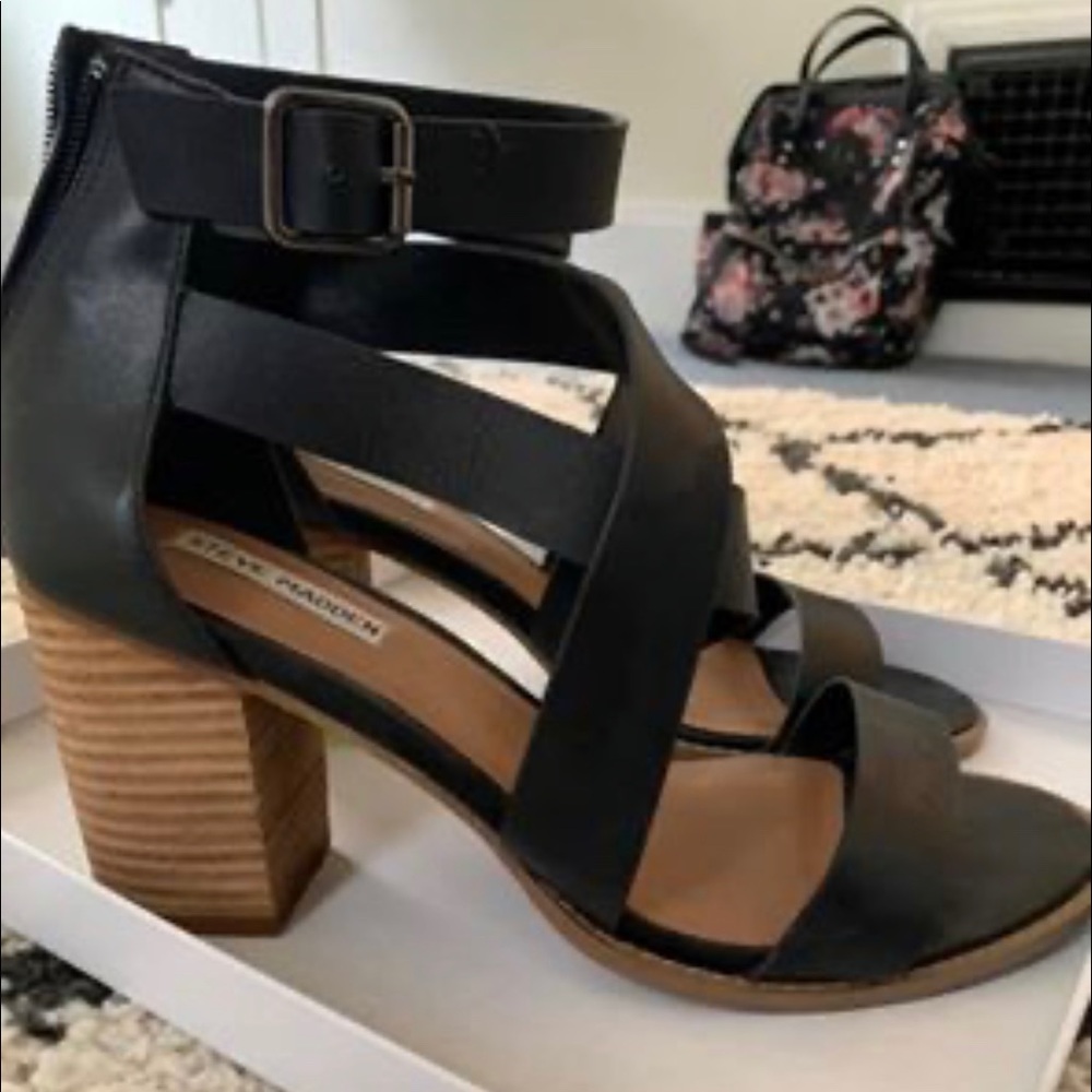 Steve Madden Elita Black Leather strappy heels